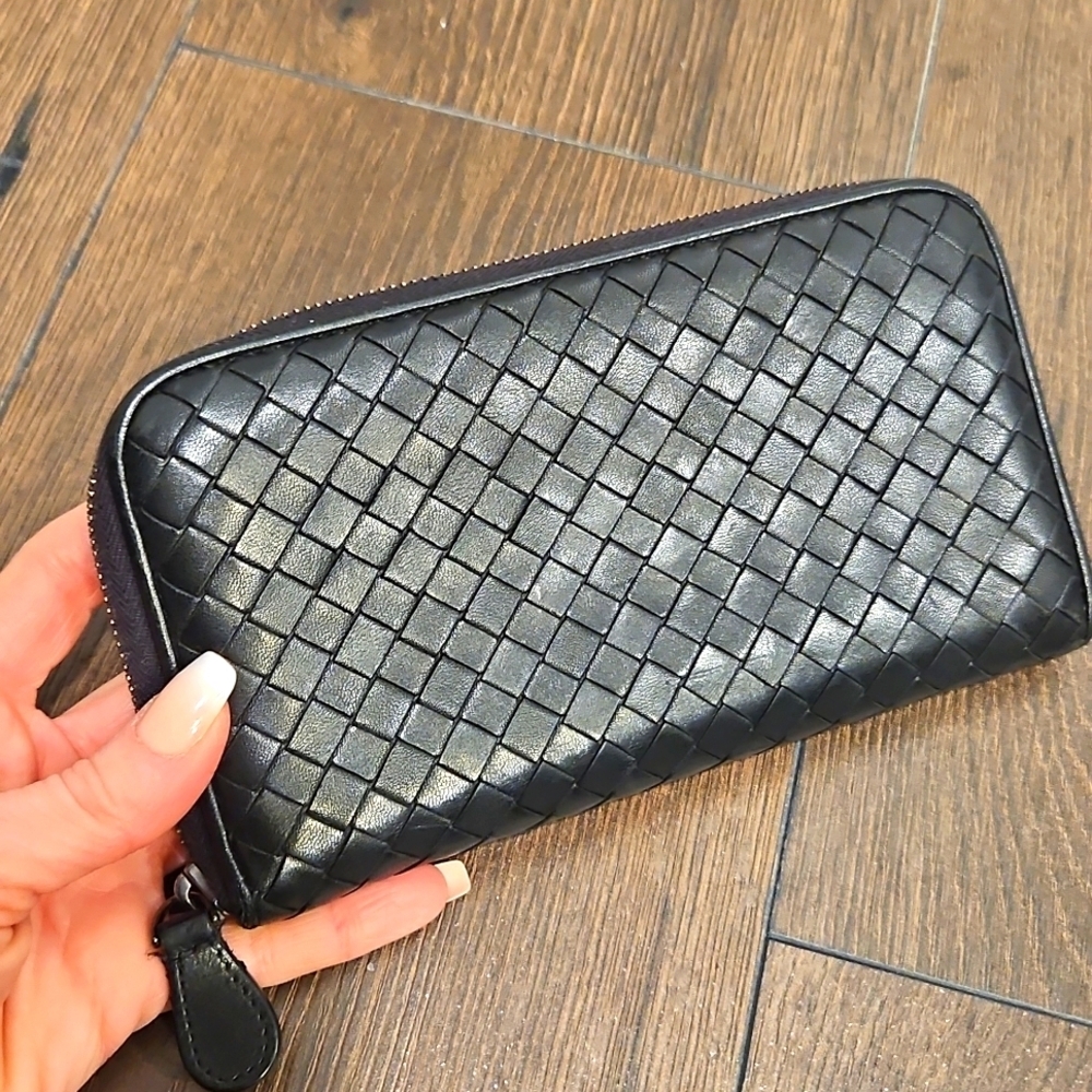 Bottega Veneta Zip Wallet